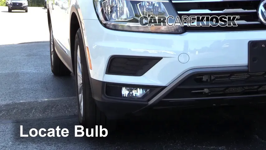 2018 Volkswagen Tiguan SE 2.0L 4 Cyl. Turbo Éclairage Feu antibrouillard (remplacer l'ampoule)